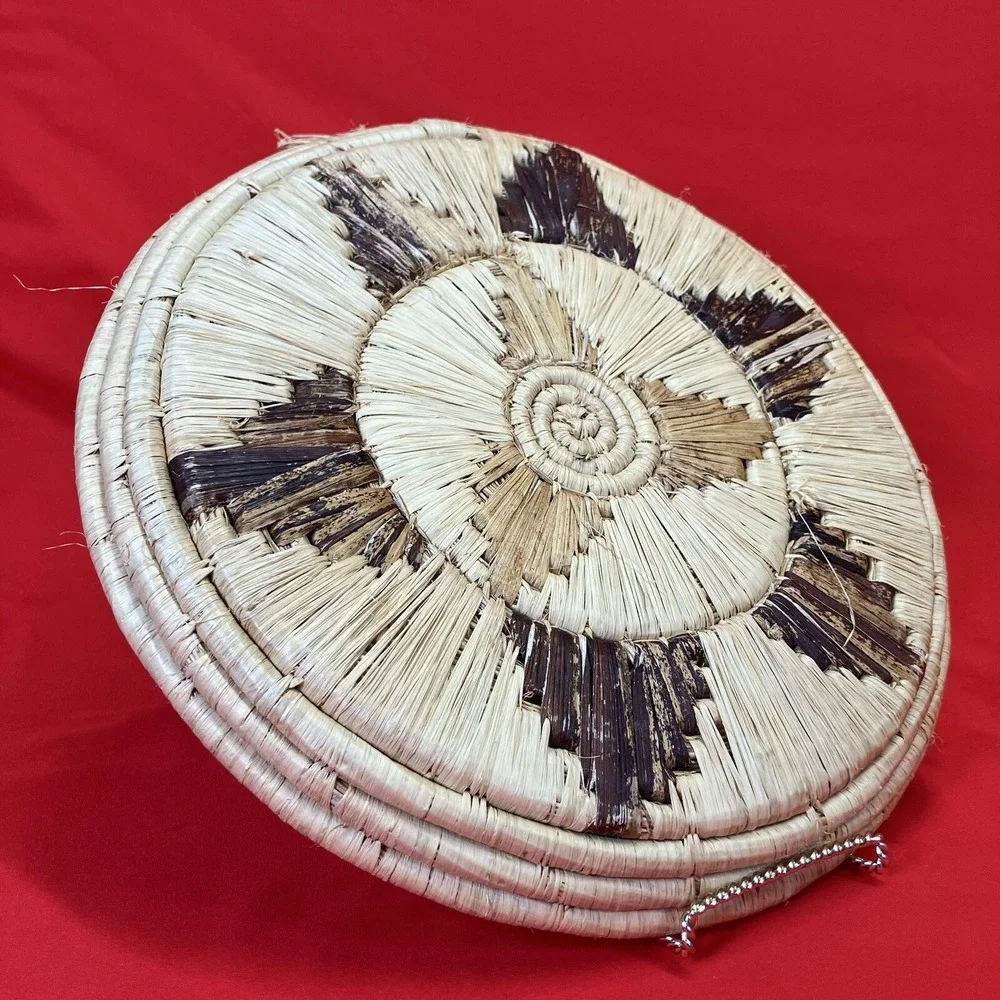 Vintage Banana Bark Basket Coiled Plate / 12